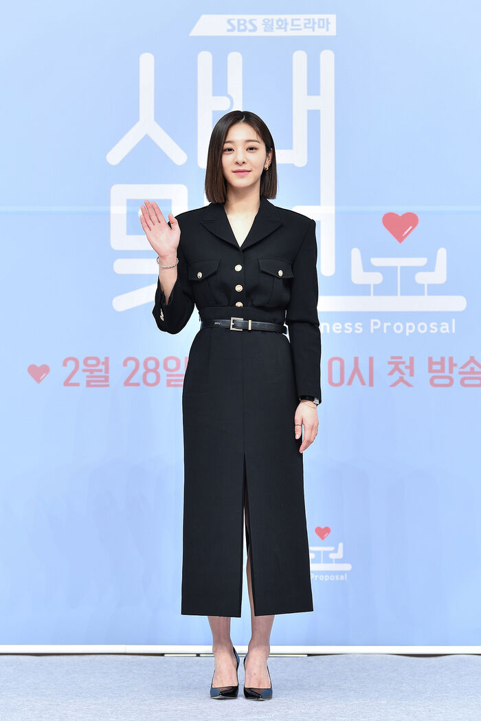 [Throwback] Seorina Stuns With a Chic Bob