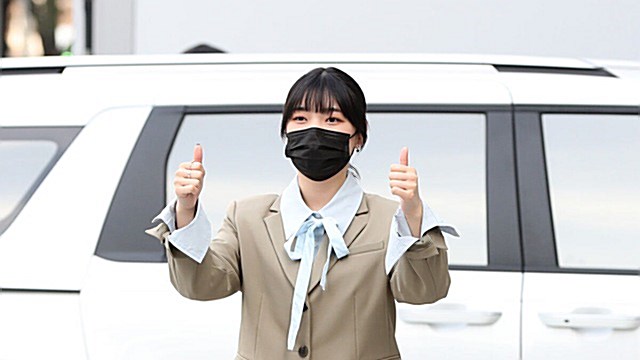 [E포토] 김소연, '쌍따봉'