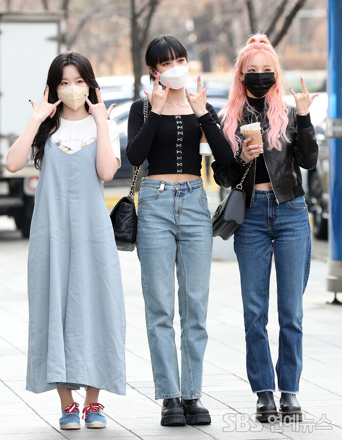 [Throwback] SHUHUA, MINNIE and YUQI Serve Three Distinct Vibes