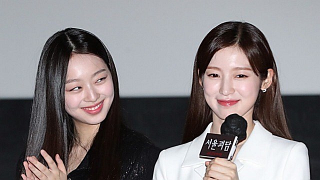 [Throwback] Lee Soomin and ARIN Serve Black-and-White Glam at ‘Urban Myths’ Screening