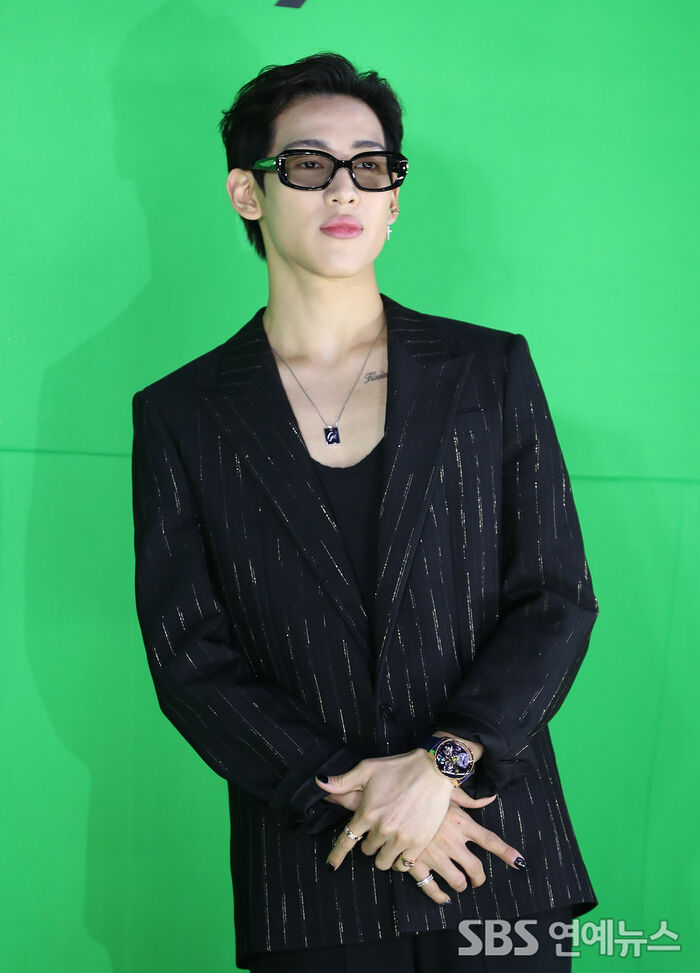 [Throwback] BAMBAM of GOT7 Stuns in All-Black Look