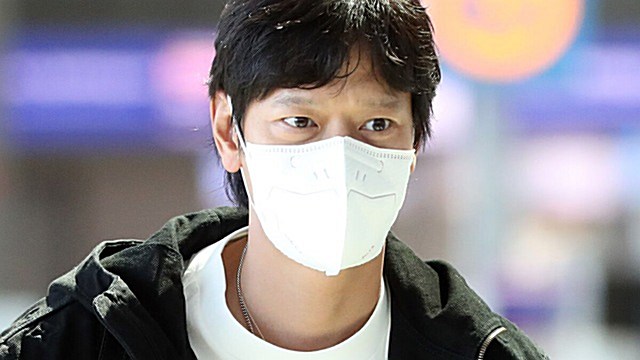 [E포토] 강동원, '칸 사로잡을 눈빛'