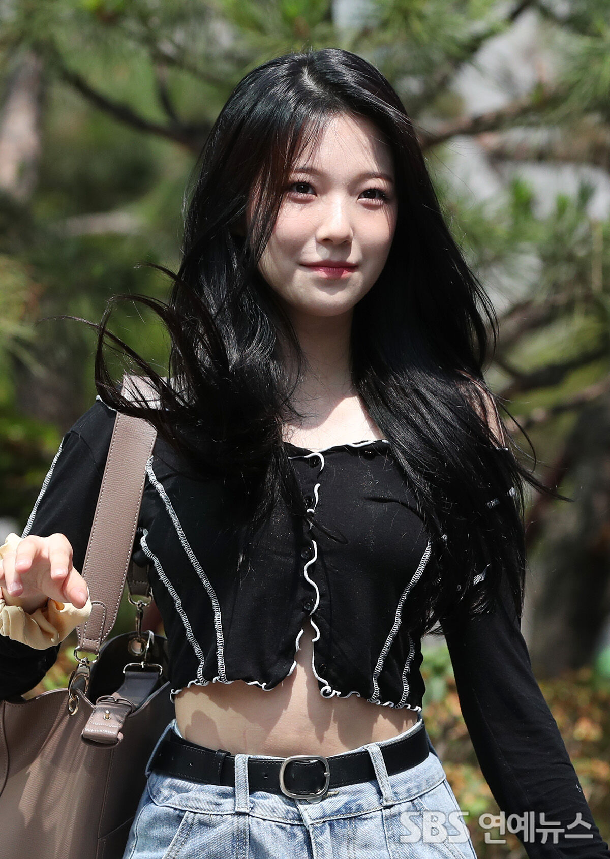 프로미스나인 지헌