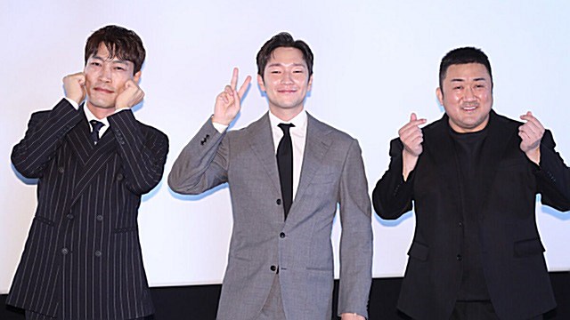 [Throwback] Choi Guy-hwa, Son Suk-ku and Ma Dong-seok Go All In on Fan Service