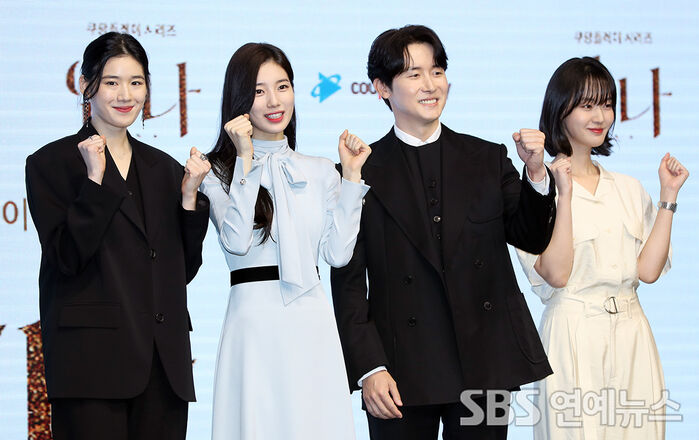[Throwback] Suzy, Jung Eun-Chae, Kim Jun Han, Park Ye Young Shine at ANNA Press Conference