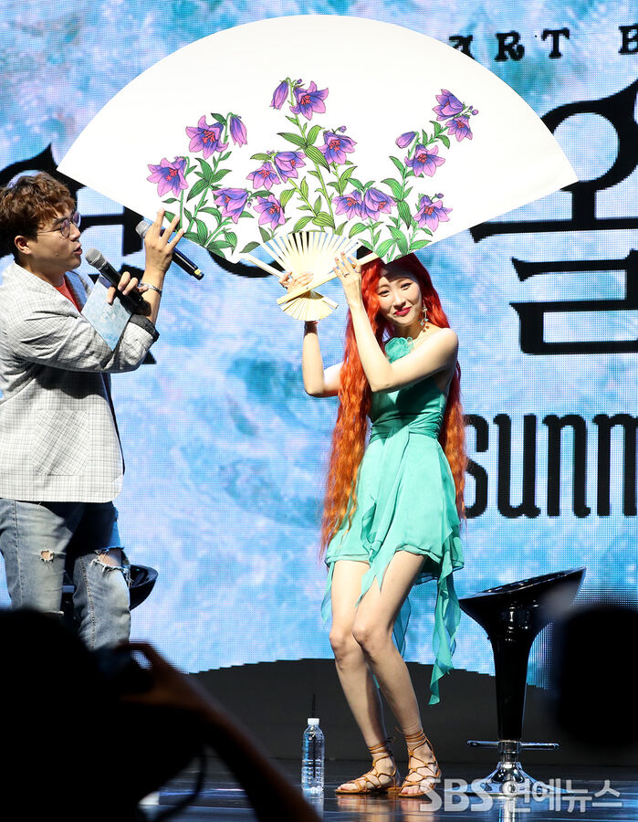 Sunmi at the Heart Burn media showcase in Seoul