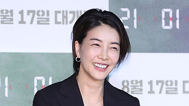 [E포토] 진서연, '숏커트 걸크러쉬 미소'