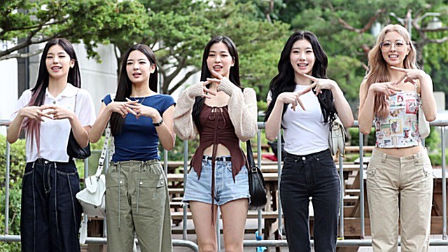 [Throwback] ITZY Return After 10 Months, Strike Poses at KBS