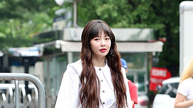 [E포토] 현아, '오늘은 얌전한 패션'