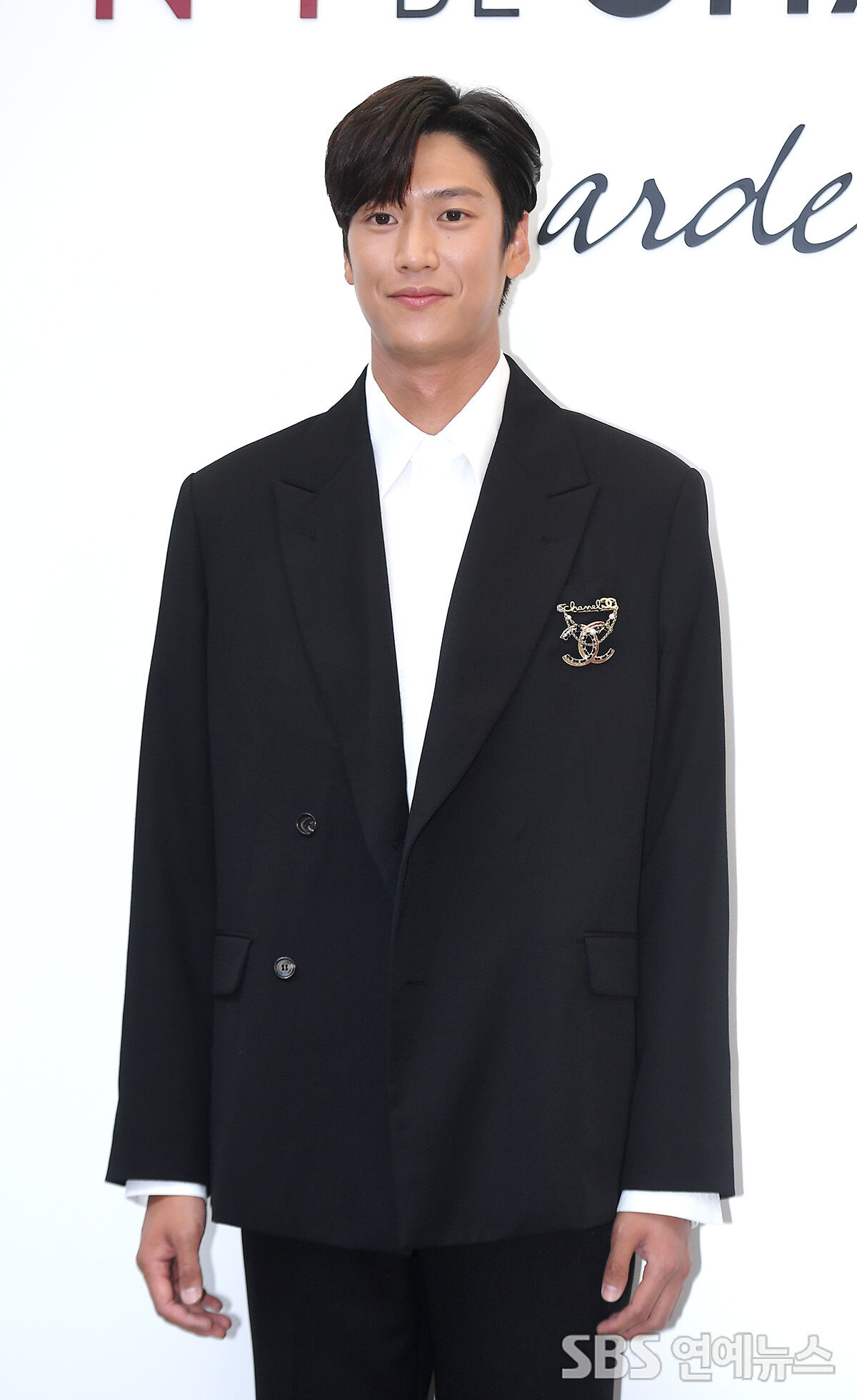 나인우