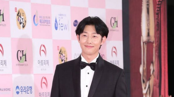 강기영, '코로나19 확진…'우영우' 발리 휴가 못 간다