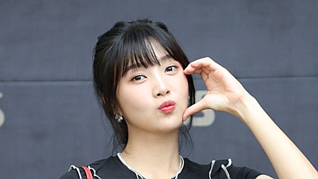 [Throwback] JOY of Red Velvet Is All Sweet Charm at TV Animal Farm Taping