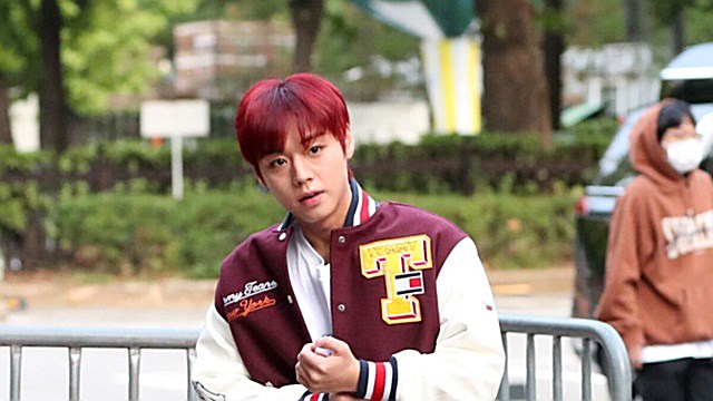 [E포토] 박지훈, '컴백 무대 기대하세요'