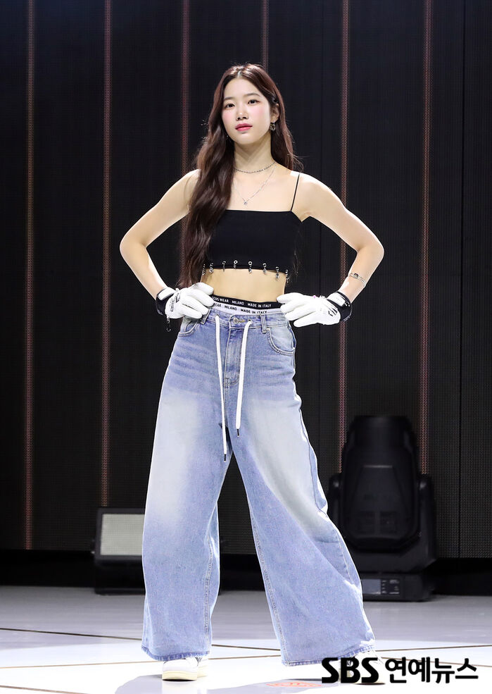 [Throwback] LE SSERAFIM's KAZUHA Shines as a 4th-Gen Visual Icon