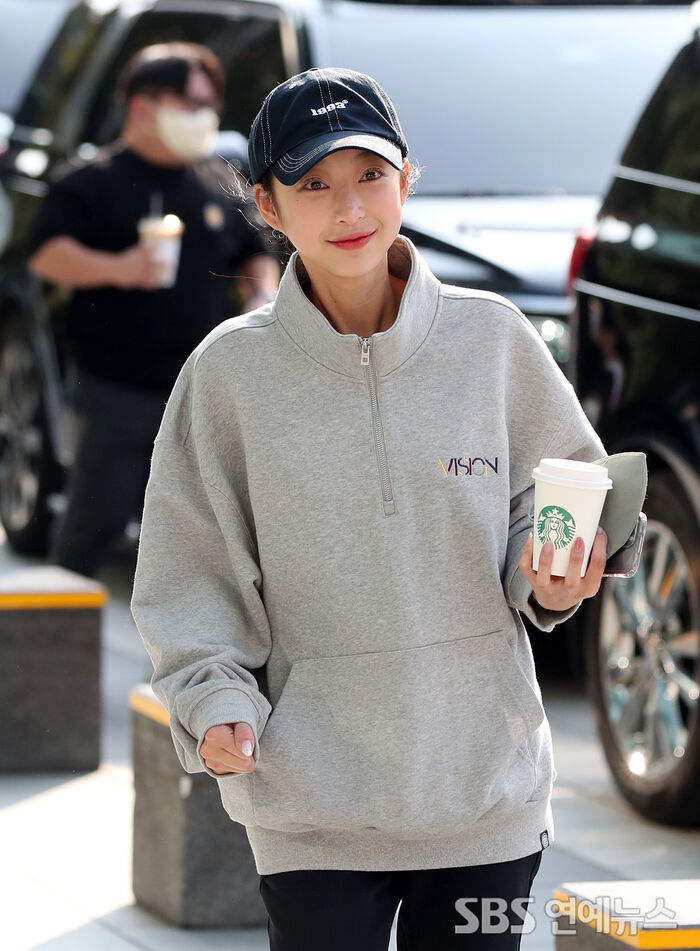 EXID's Hyelin at SBS Headquarters for Cultwo Show