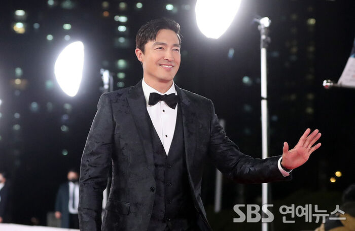 Daniel Henney
