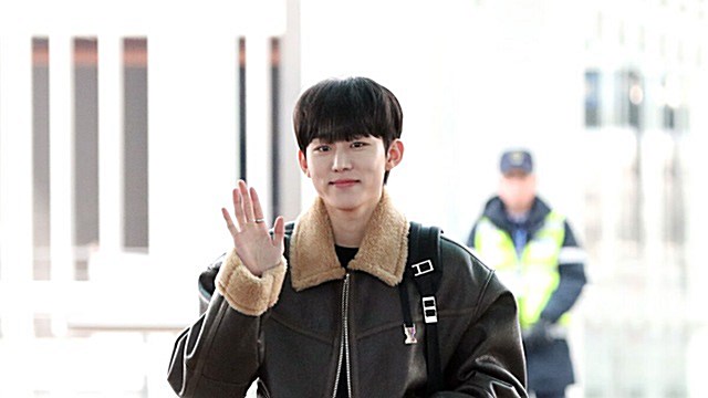 [Throwback] Seo Bum-june Heads to Nagoya With Effortless Charm