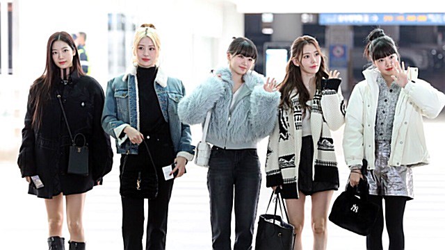 [Throwback] LE SSERAFIM Lights Up Incheon on Their Way to the 2022 Asia Artist Awards