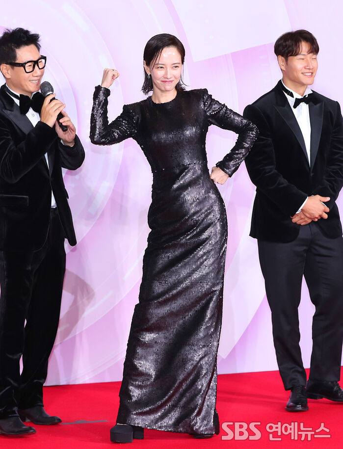 [Throwback] Song Ji-hyo Is Jee Seokjin's Best-Dressed Pick