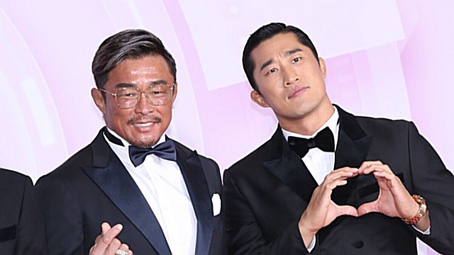 [E포토] 추성훈-김동현, '좋은 말 할 때 하트 받아'