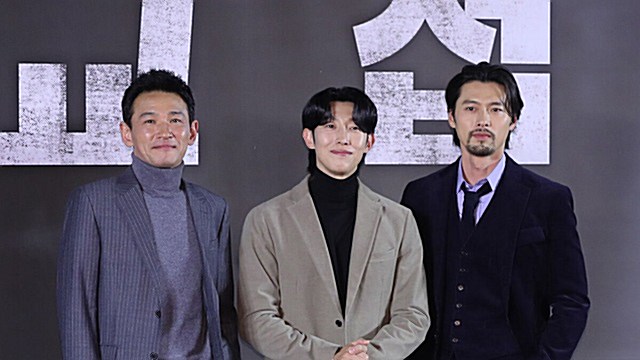 [E포토] 황정민-강기영-현빈, '믿고 보는 배우들'