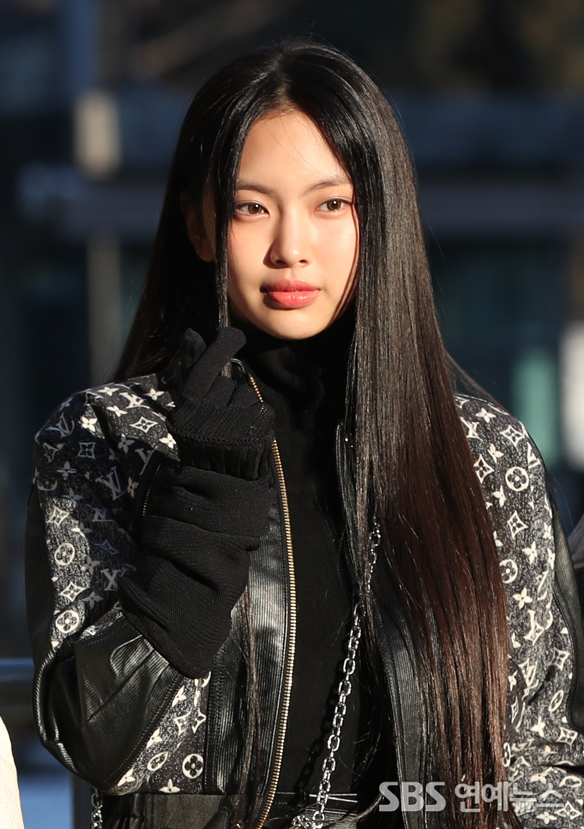 [E포토] 뉴진스 혜인, '눈빛으로 보내는 하트 시그널'