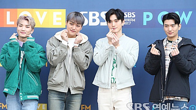 [E포토] 에스페로, '김호중이 극찬한 크로스오버 그룹'