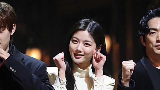 [E포토] 김유정, '인형의 미모를 가진 비올라'