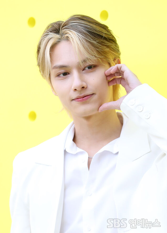 [Throwback] JUN of SEVENTEEN Doesn’t Need Cologne to Turn Heads