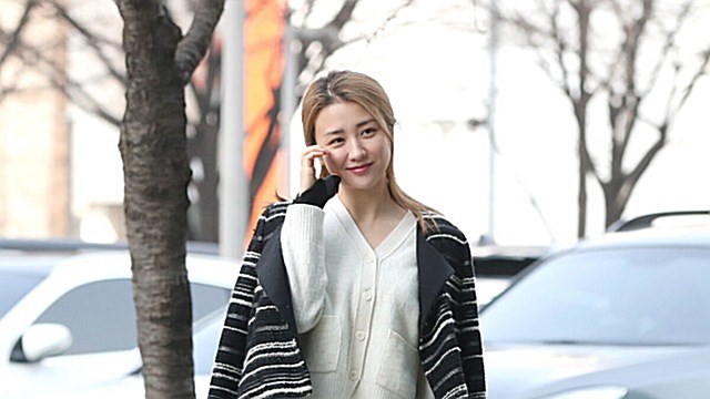 [E포토] 박하선, '상큼한 캔디맘의 볼하트'