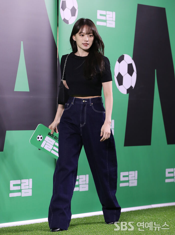 [Throwback] Chun Woo-Hee Turns Heads at 'Dream' VIP Screening, Invited by Director Lee Byung-hun
