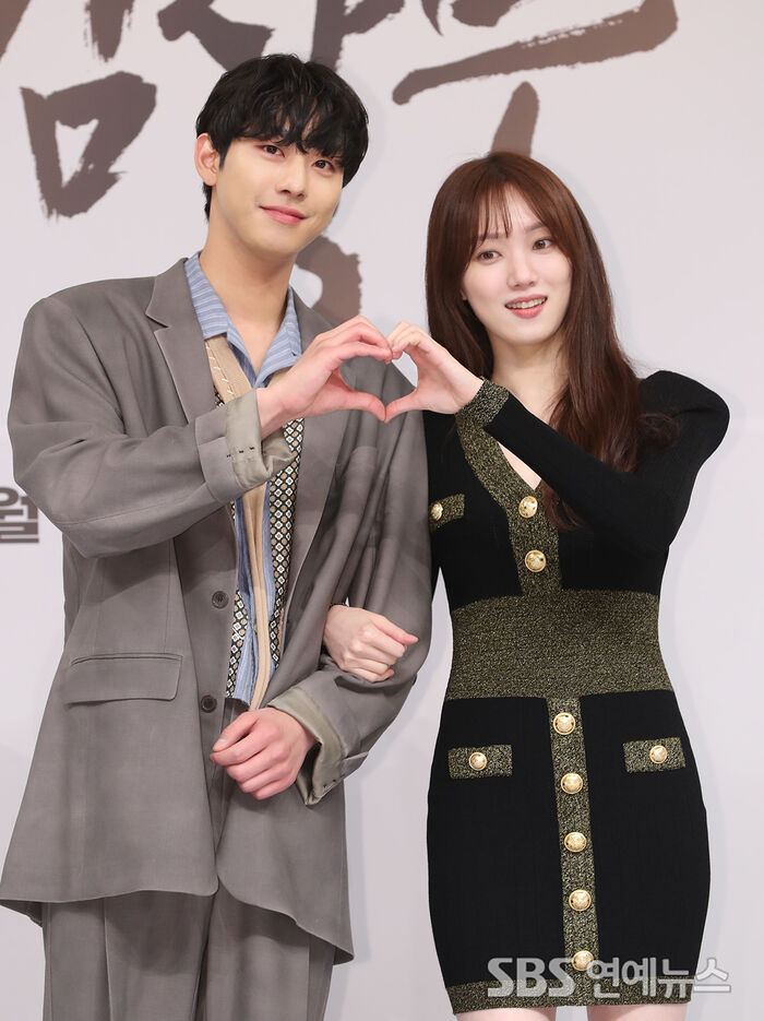 [Throwback] AHN HYO SEOP and Lee Sung-kyoung Share a Heart, Steal the Spotlight