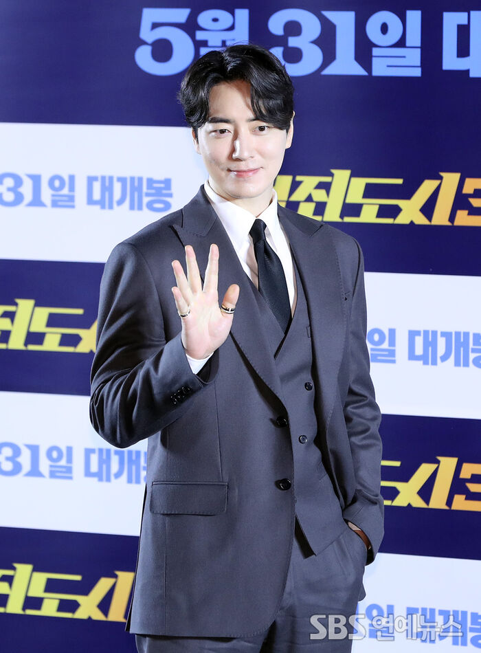 [Throwback] Lee jun-hyuk Teases a Major Acting Transformation