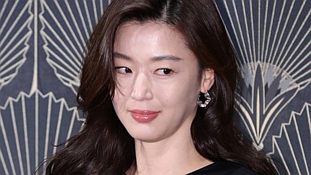 [E포토] 전지현, '부동산도 미모도 갑부'