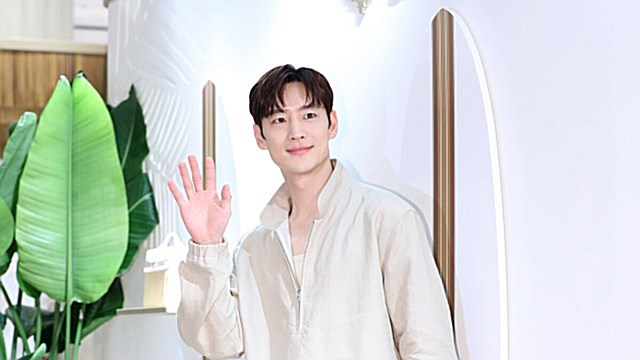 [E포토] 이제훈, '매력 넘치는 훈훈 비주얼'