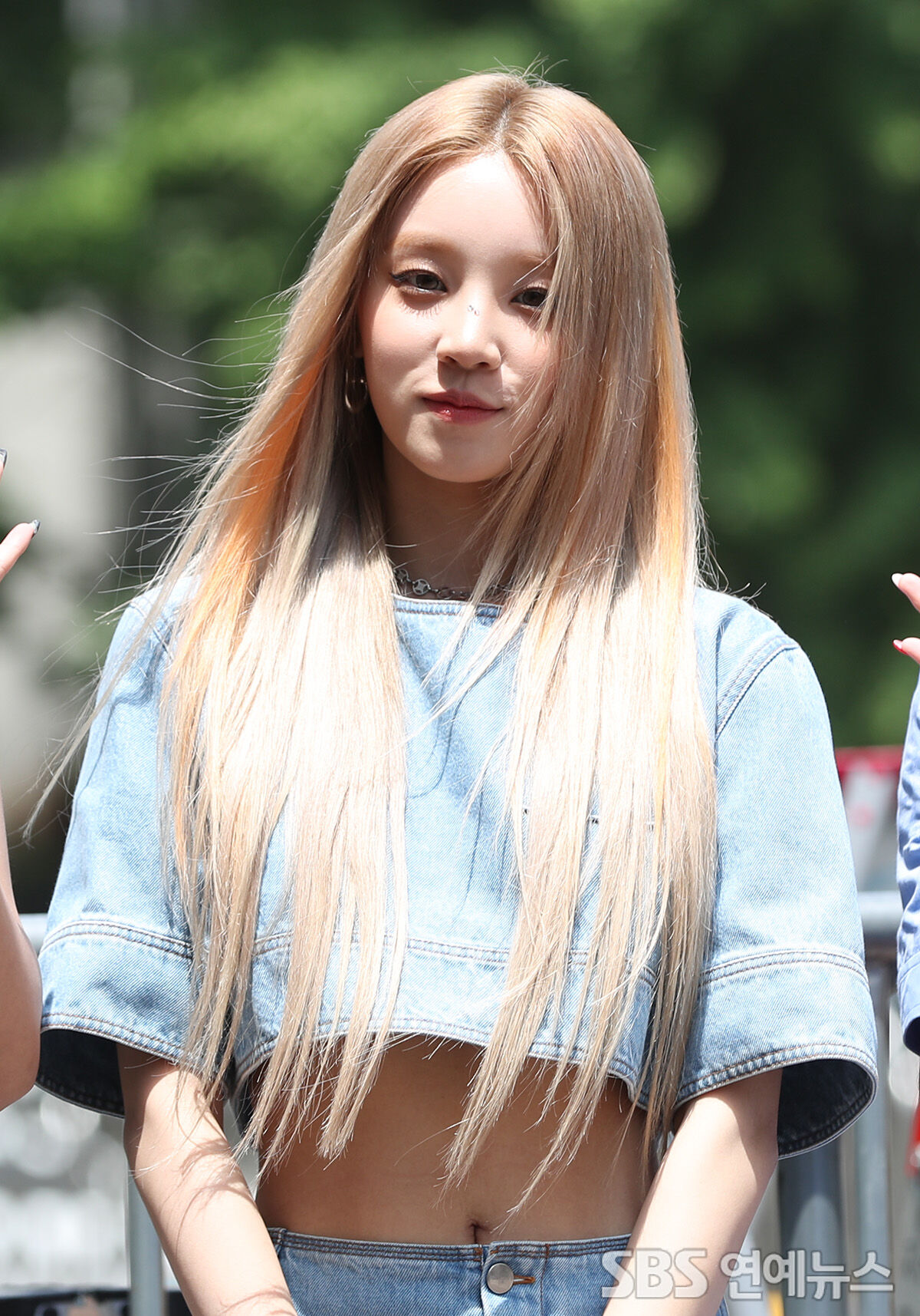 여자아이들 우기