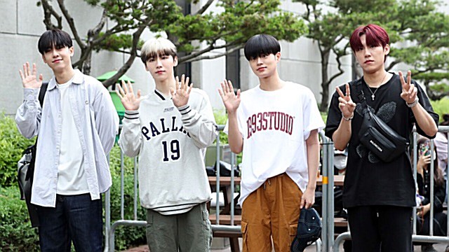 [E포토] AB6IX, '4인으로도 충분한 비주얼'