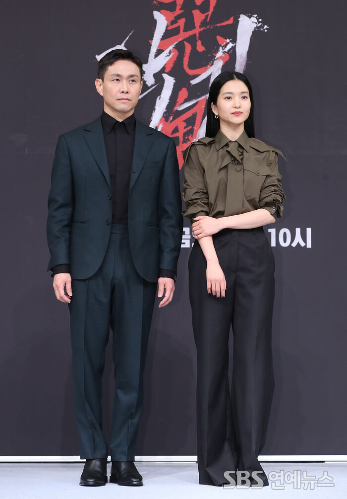 Oh Jung-se and Kim Tae-ri