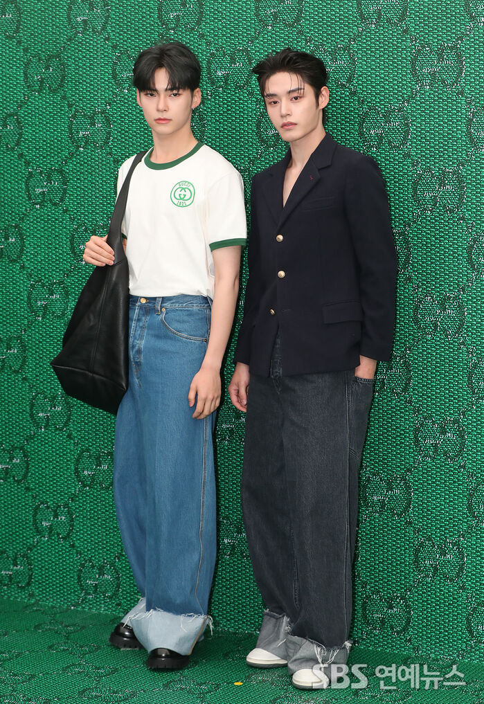 ZEROBASEONE's Hanbin and Jiwoong