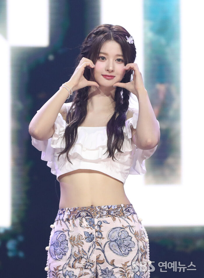 Sullyoon of NMIXX