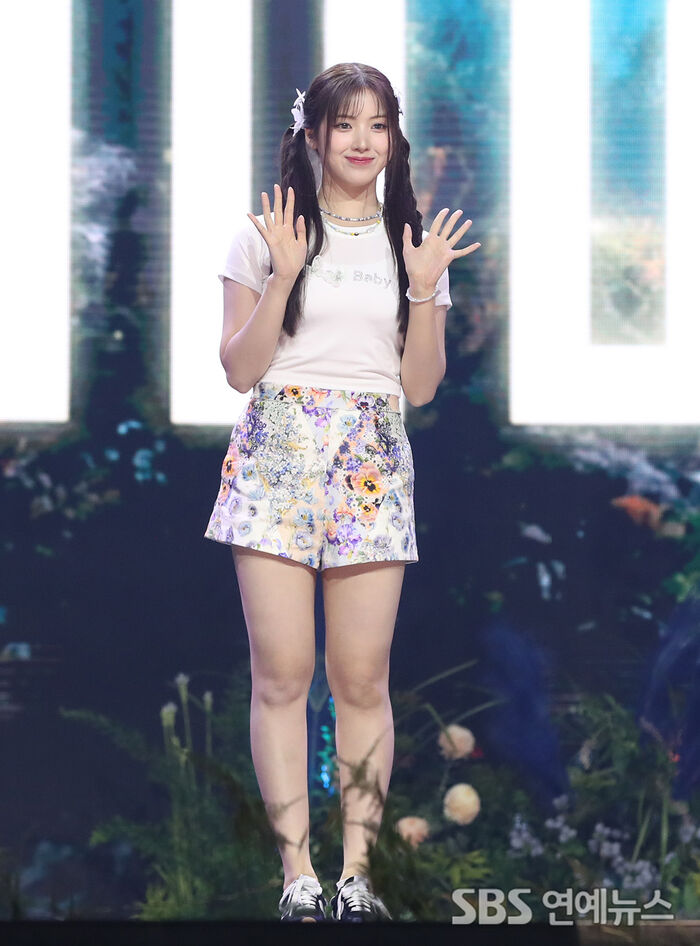 Jiwoo of NMIXX