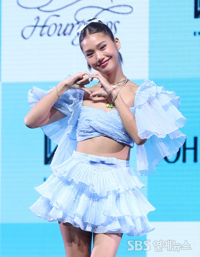[Throwback] MIMI of OH MY GIRL, "The Lovely Fairy Returns to Her Main Job"