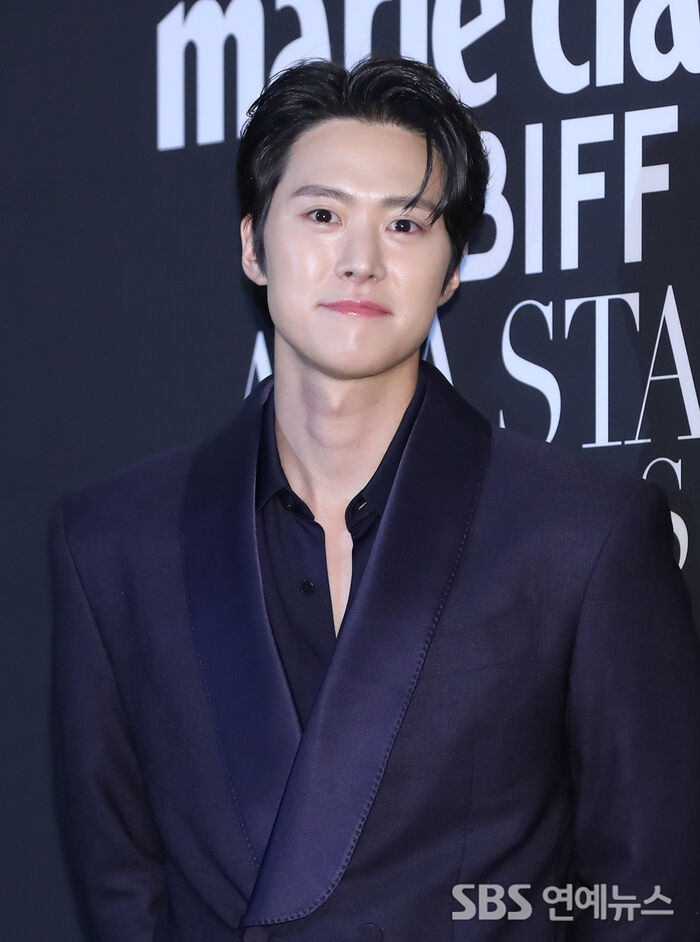 [Throwback] Gong Myoung Turns Heads at the 2023 Marie Claire Asia Star Awards