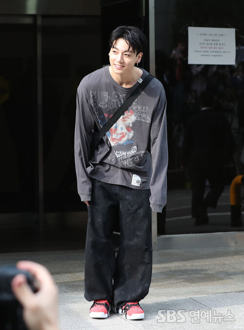 E포토] 방탄소년단 정국, '월드스타의 90도 인사'