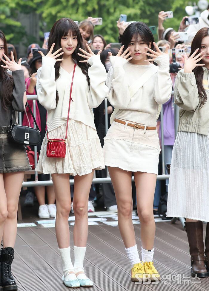 IVE's Jang Wonyoung and Ahn Yujin