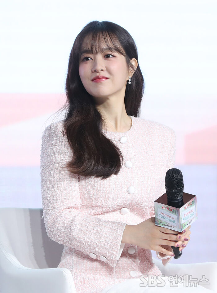 Park Bo-young greets the press at the Daily Dose of Sunshine event