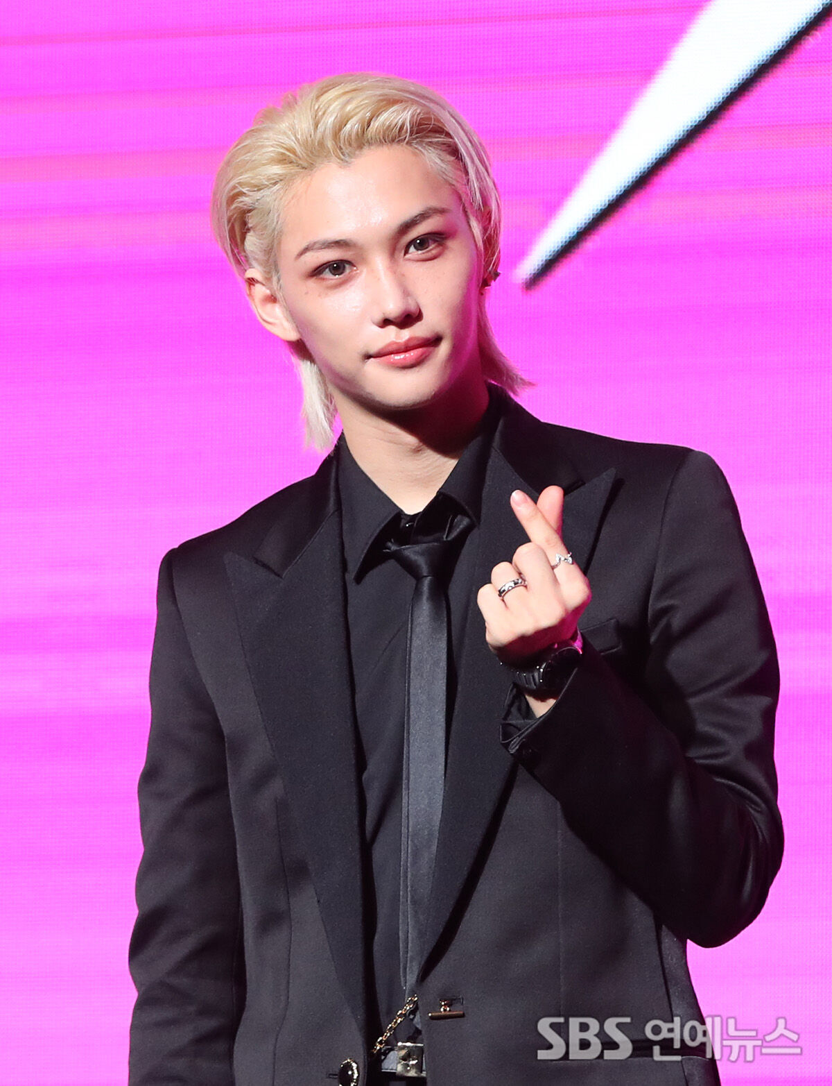 [Throwback] FELIX of Stray Kids Is a Blonde Vision