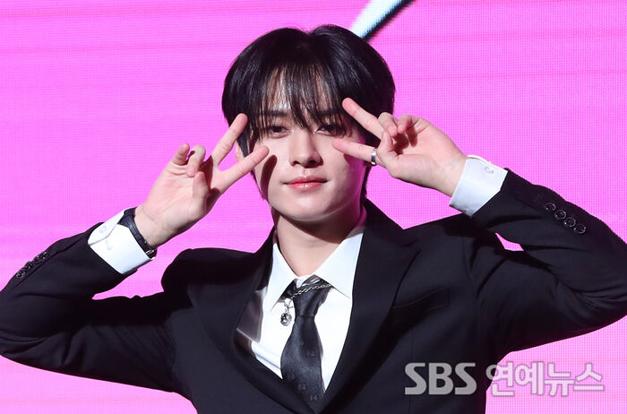 Stray Kids' Lee Know