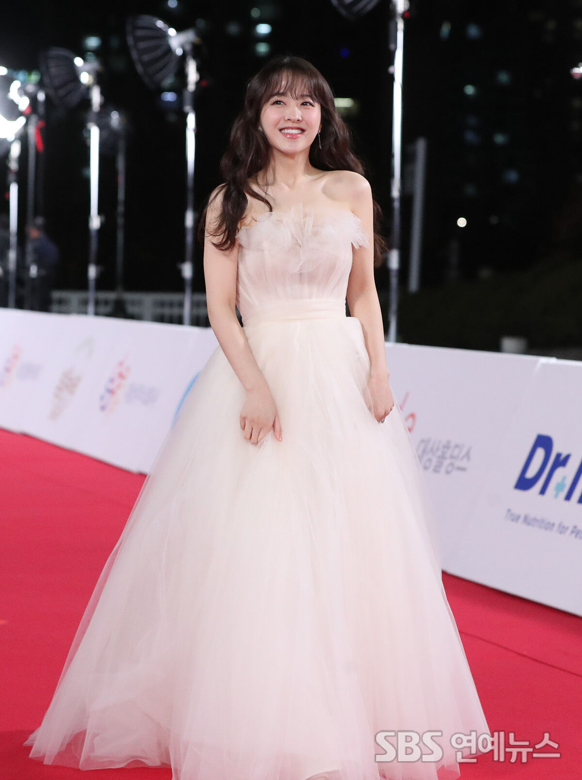 Park Bo-young at the 44th Blue Dragon Film Awards Red Carpet