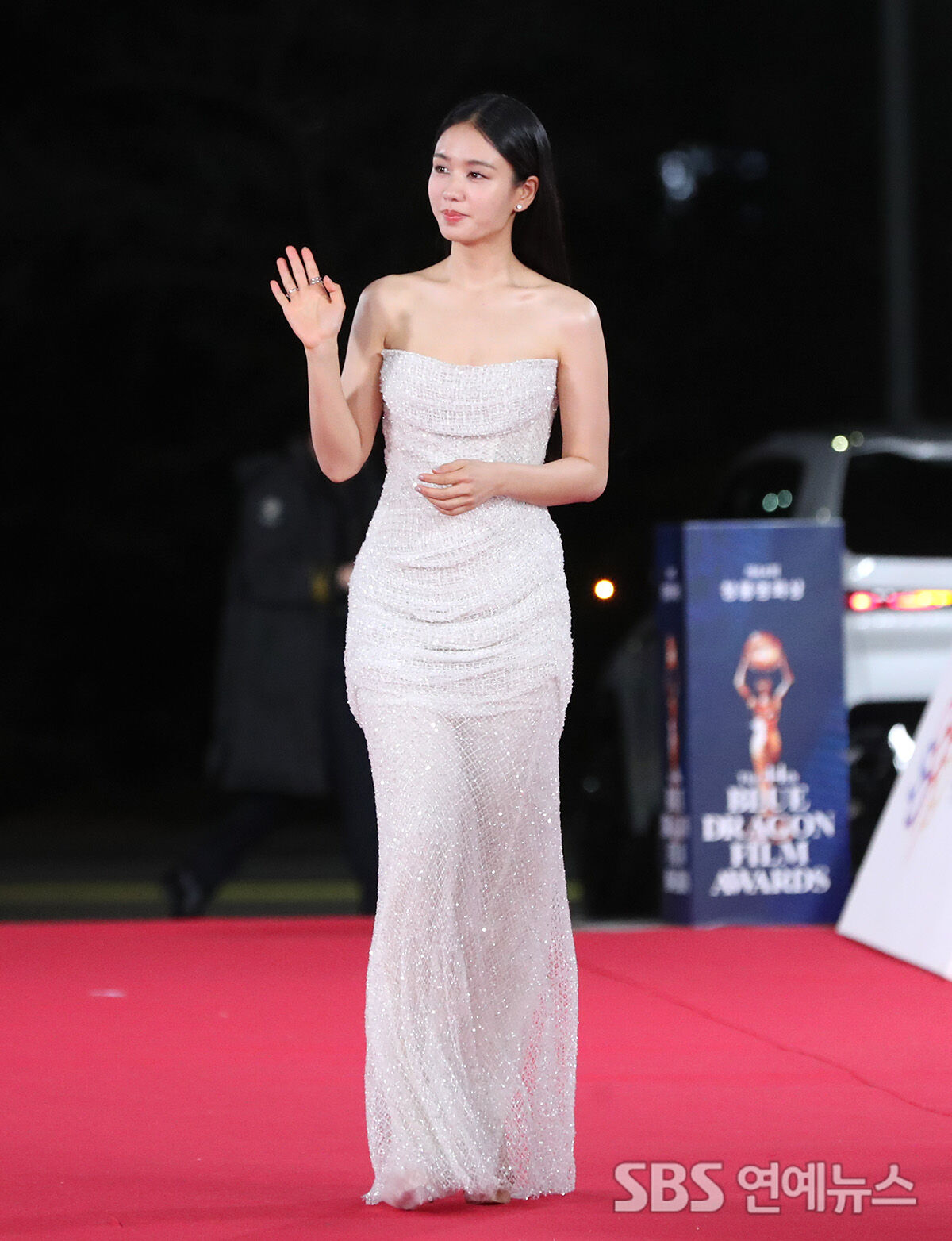 [E포토] 안은진, '반짝반짝 빛나는 은빛 드레스'